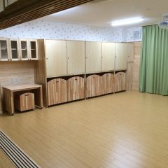 保育園家具　収納　ワゴン